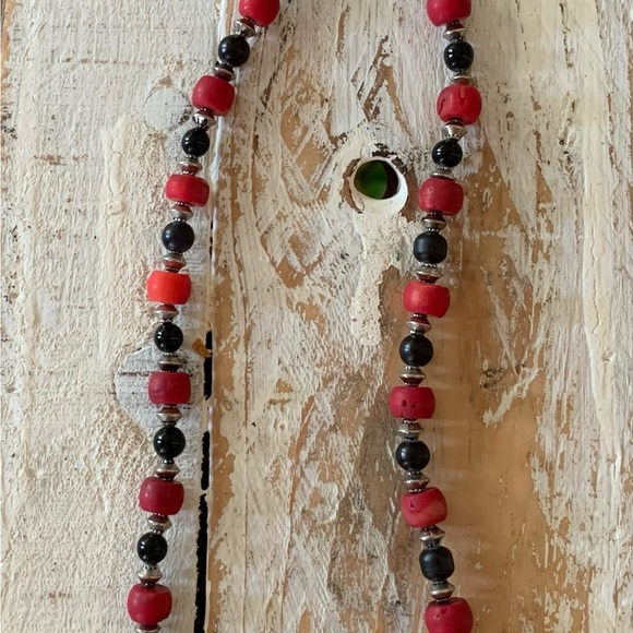 Vintage Sterling Silver, Coral, and Black Onyx Necklace - Picture 3 of 5